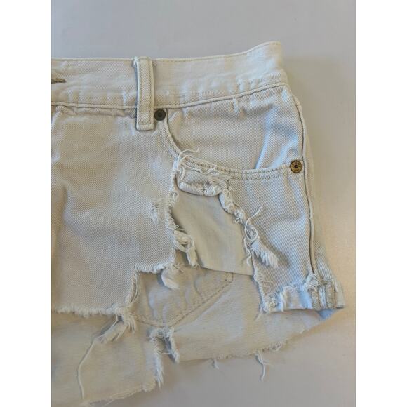 Abercrombie & Fitch White Denim Low Rise Cut-Off Shorts Distressed Womens Size 4 - Picture 4 of 12